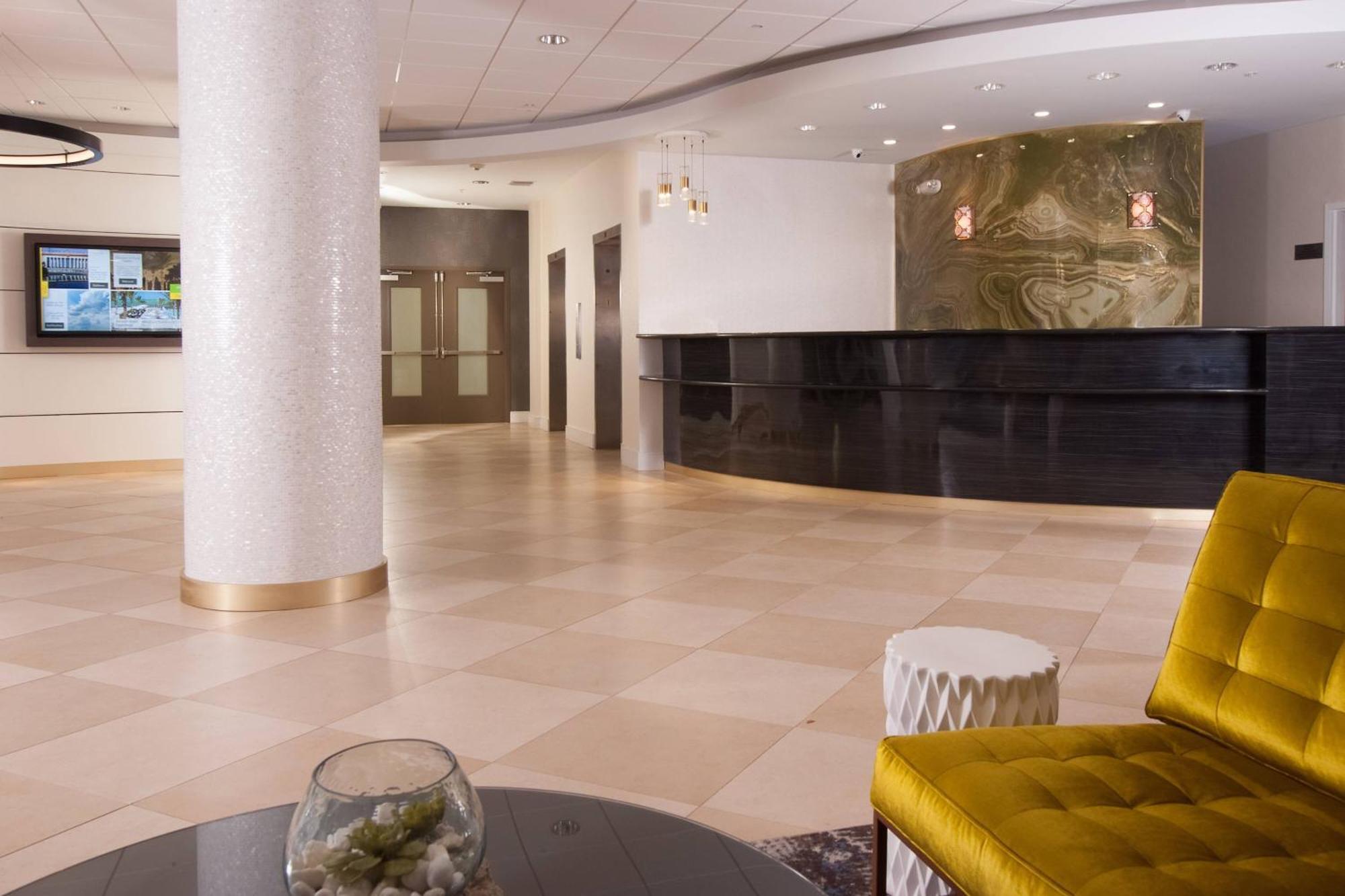 Courtyard Miami Coral Gables Exterior foto